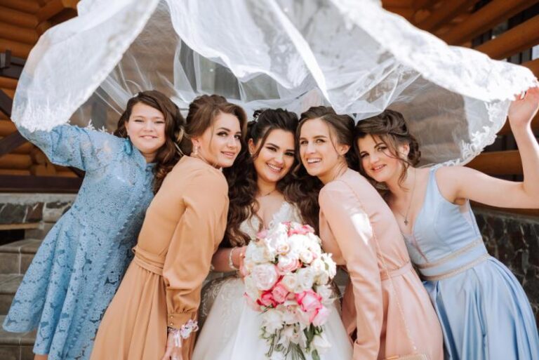 Compra el vestido de invitada de boda ideal para esta temporada boda ideal para esta temporada